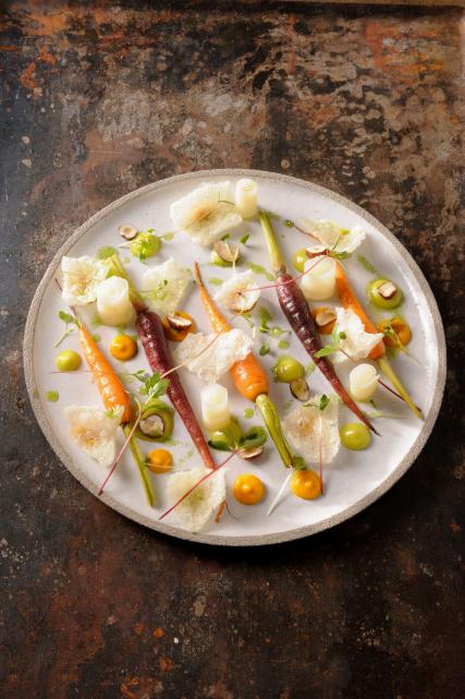Achi, a committed restaurant a few steps away from hotel FABRIC