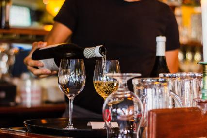 Terra Bar à Vins - vins et tapas dans le Haut Marais